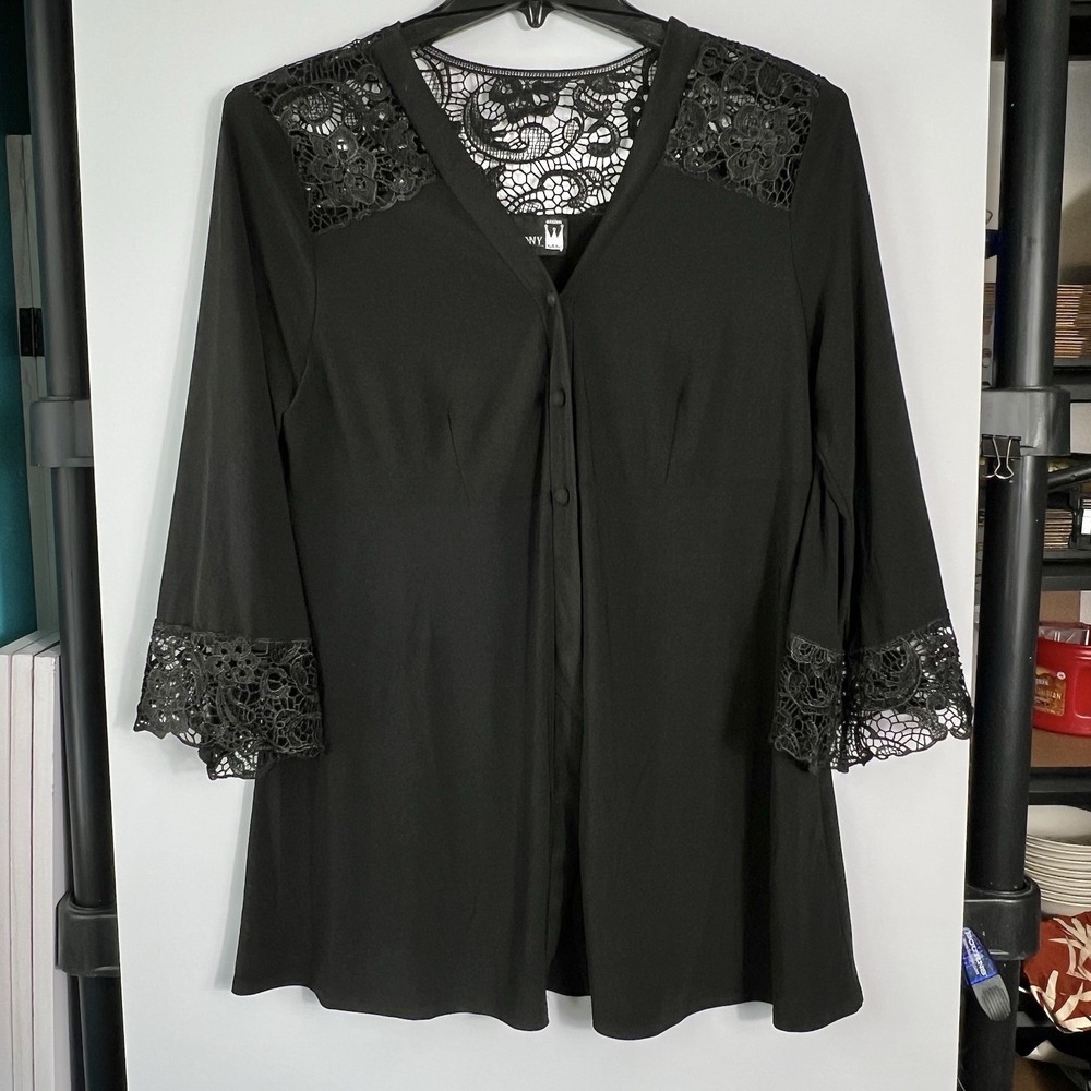Antthony‎ Originals Womens Size M Black Lace Trim 3 Button Front Blouse Top NWT